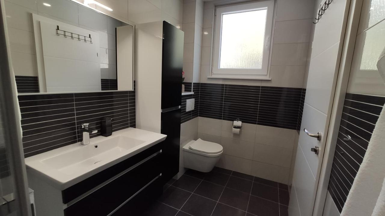 Luxury Apartment Pape Baška Voda Extérieur photo